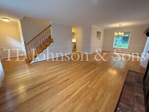 6045 Hedgerow Cir in Clemmons, NC - Building Photo - Building Photo