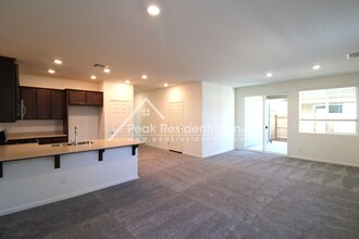 5400 Honker Ct in Rocklin, CA - Building Photo - Building Photo