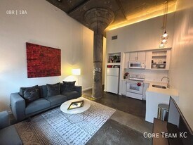 1723 Walnut St in Kansas City, MO - Building Photo