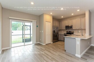 13304 Shore Grass Dr in Jacksonville, FL - Building Photo - Building Photo