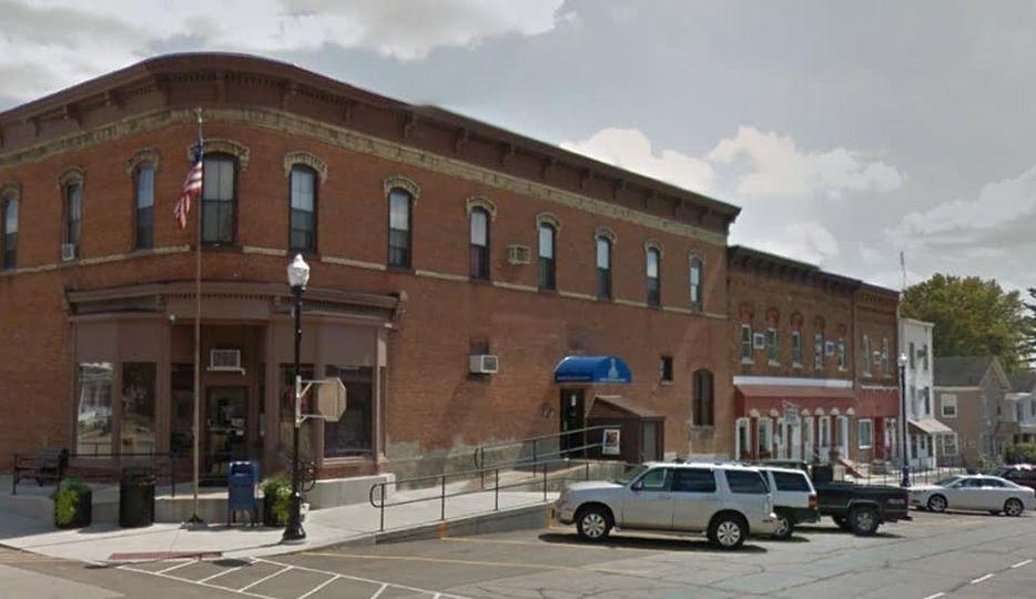 209 W High St Rentals in Orangeville, IL