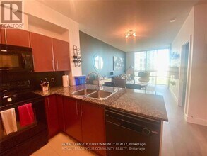 3515-3515 Kariya Dr in Mississauga, ON - Building Photo - Building Photo