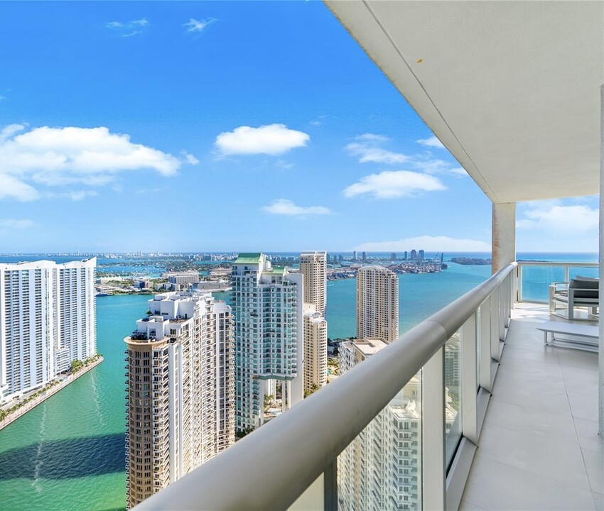 495 Brickell Ave, Unit 4802 in Miami, FL - Foto de edificio