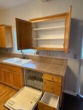 17872 SW Niks Dr in Beaverton, OR - Building Photo - Building Photo