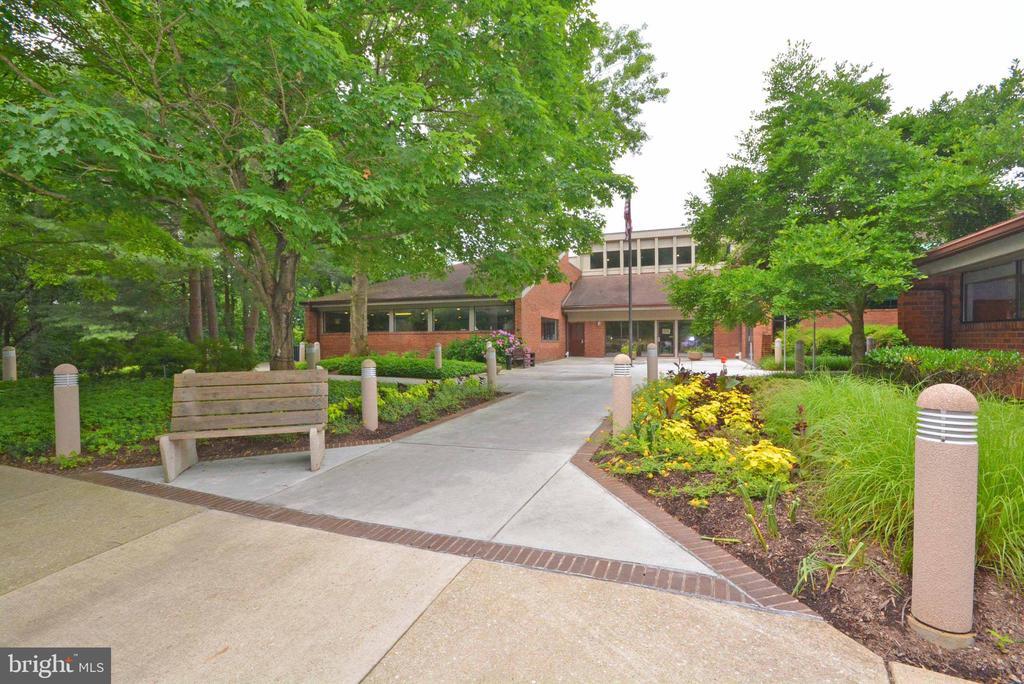 1966 Marconi Cir in Annapolis, MD - Building Photo