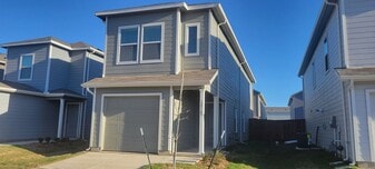 12165 Morgan Dr in Aubrey, TX - Building Photo