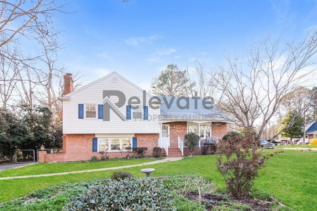 property at 7808 E Yardley Rd