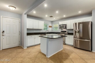 2771 S Sailors Way in Gilbert, AZ - Building Photo - Building Photo