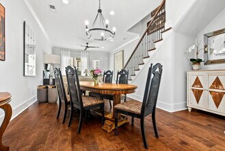 2106 Moores Mill Rd, Unit 204 in Auburn, AL - Foto de edificio - Building Photo