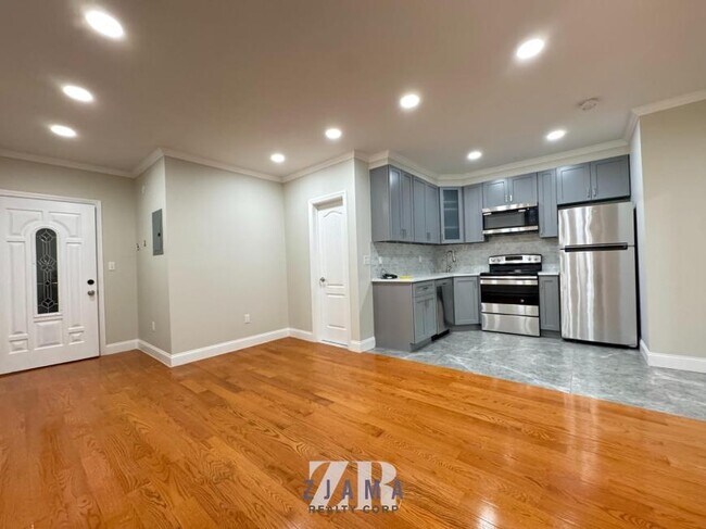 1588 Fulton St in Brooklyn, NY - Building Photo - Building Photo
