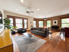 1803 W Huron St in Chicago, IL - Building Photo - Building Photo