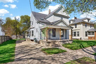 851 Worden St SE in Grand Rapids, MI - Foto de edificio - Building Photo