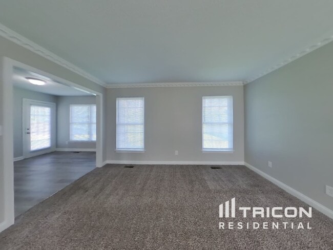 4609 Clairmont Dr in Columbus, IN - Building Photo - Building Photo