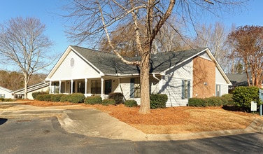 Laurelwood Apartments I & II in Winnsboro, SC - Foto de edificio - Building Photo