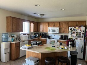 308 Brookridge Dr in Manhattan, KS - Building Photo - Building Photo