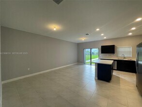 1120 SW 7th Ct in Florida City, FL - Building Photo - Building Photo