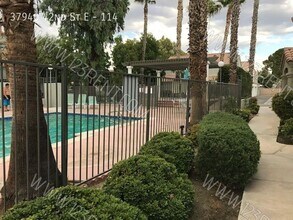 37940 42nd St E in Palmdale, CA - Building Photo - Building Photo