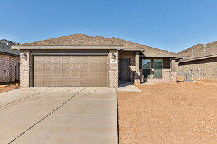 1904 136th St in Lubbock, TX - Building Photo