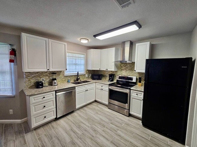 property at 5840 Oleander St