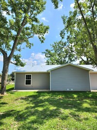 25129 Lavinia Ave in Elberta, AL - Foto de edificio - Building Photo