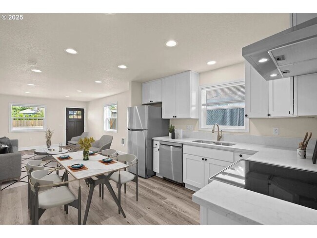 property at 8316 SE Raymond Ct