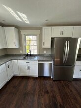 34B Bridge St in Chelmsford, MA - Foto de edificio - Building Photo
