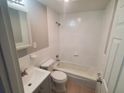 174 Pine St in Holbrook, MA - Building Photo - Building Photo