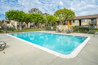 Westlake Village in Costa Mesa, CA - Building Photo - Building Photo