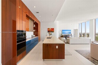 2678 Tigertail Ave in Miami, FL - Building Photo - Building Photo