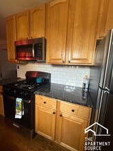 2216 W Touhy Ave in Chicago, IL - Building Photo - Building Photo