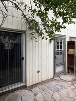 4039 Cole Ave, Unit 117 in Dallas, TX - Building Photo
