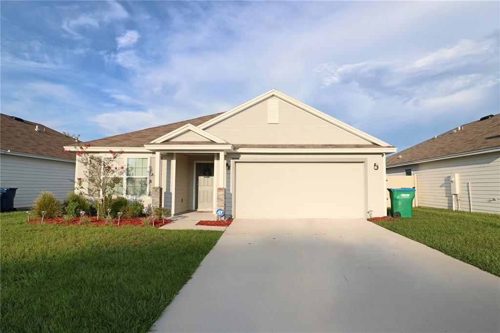 749 NW 244th Dr in Newberry, FL - Building Photo