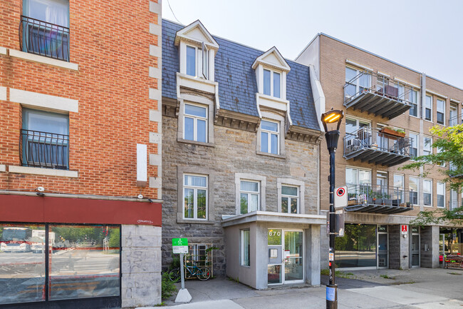 3670 Saint-Denis Rue in Montréal, QC - Building Photo - Primary Photo