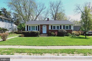 109 Deep Dale Dr in Timonium, MD - Building Photo