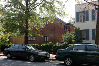 422 6th St NE in Washington, DC - Building Photo - Building Photo