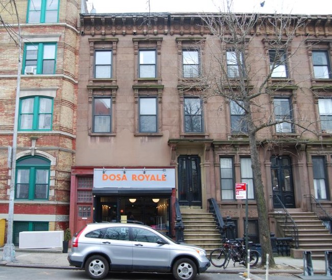 258 Dekalb Ave in Brooklyn, NY - Foto de edificio - Building Photo