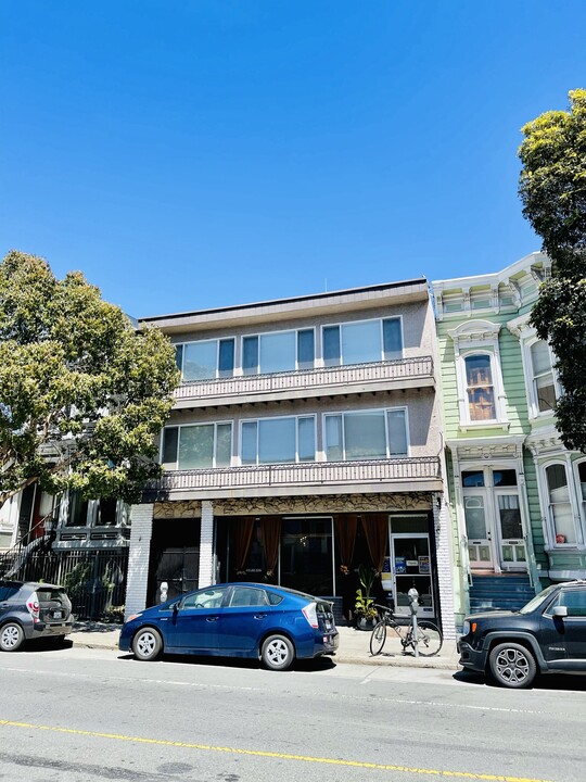 1451 Valencia St, Unit 4 in San Francisco, CA - Building Photo