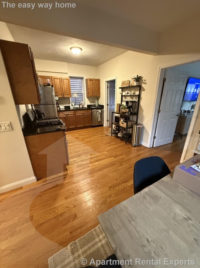 58 Medford St in Somerville, MA - Building Photo - Building Photo