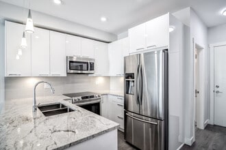 20696 Eastleigh Cres in Langley, BC - Building Photo - Building Photo