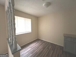 5557 Marbut Rd in Lithonia, GA - Building Photo - Building Photo