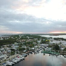 118 Burgundy Dr in Tavernier, FL - Building Photo - Building Photo