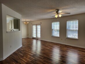 5925 Hidden Meadow Ln in Charlotte, NC - Building Photo - Building Photo