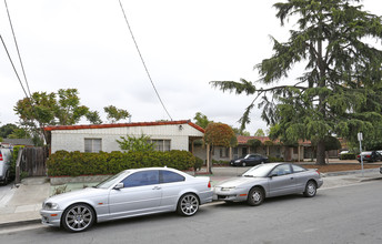 180 Rainier St in San Jose, CA - Foto de edificio - Building Photo