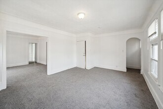 2333 W Grand St in Detroit, MI - Building Photo - Building Photo