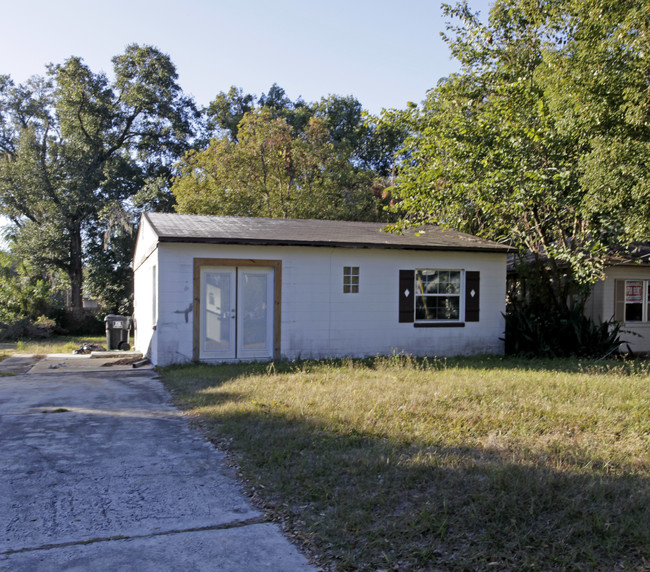 72-76 W Esther St in Orlando, FL - Building Photo - Building Photo