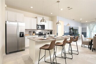 7208 Oakmoss Loop in Davenport, FL - Building Photo - Building Photo