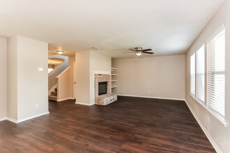 10125 Mt Pheasant Rd in Fort Worth, TX - Building Photo - Building Photo