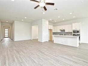 20301 Crested Caracara Ln in Pflugerville, TX - Building Photo - Building Photo