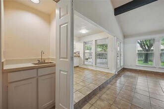 1503 Sonora Ct in Arlington, TX - Foto de edificio - Building Photo