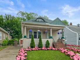 429 S Kenwood Ave in Royal Oak, MI - Building Photo